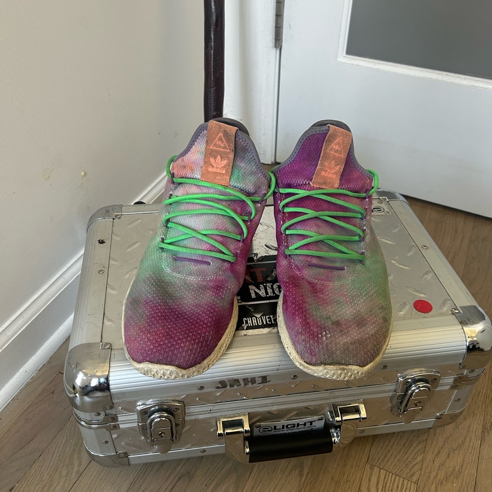 Pharrell human race HU Holi size 13
